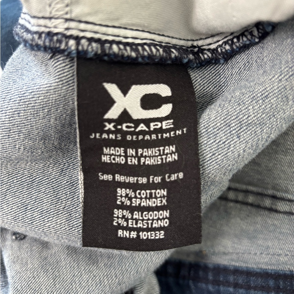 X-CAPE Medium Wash Distressed Shorts Size 48 - Picture 6 of 6